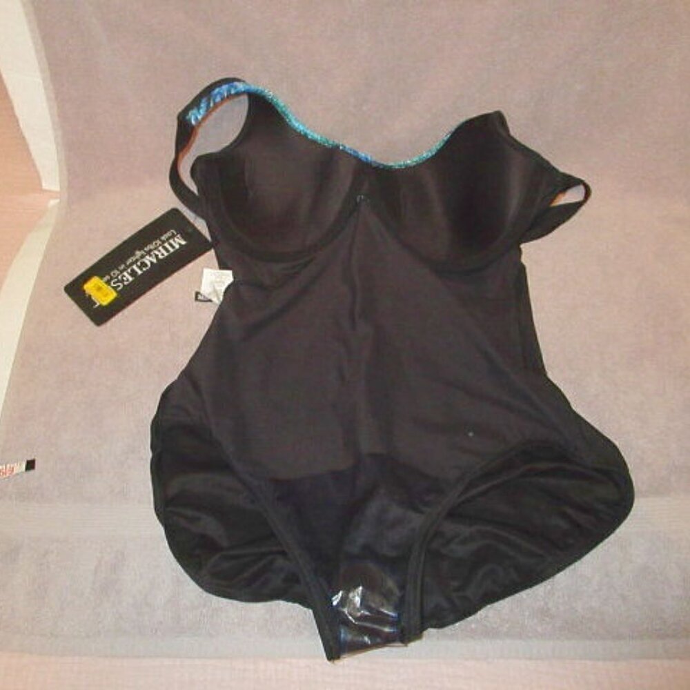 Miraclesuit It's a Wrap Swimsuit Size 16 One Piece Cabana Chic Ruched Slimming - Picture 8 of 10